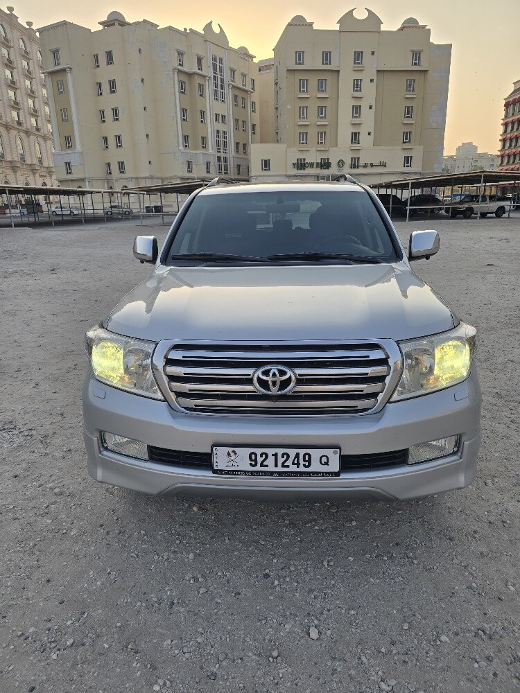 2011 Land Cruiser GXR V6 - 1