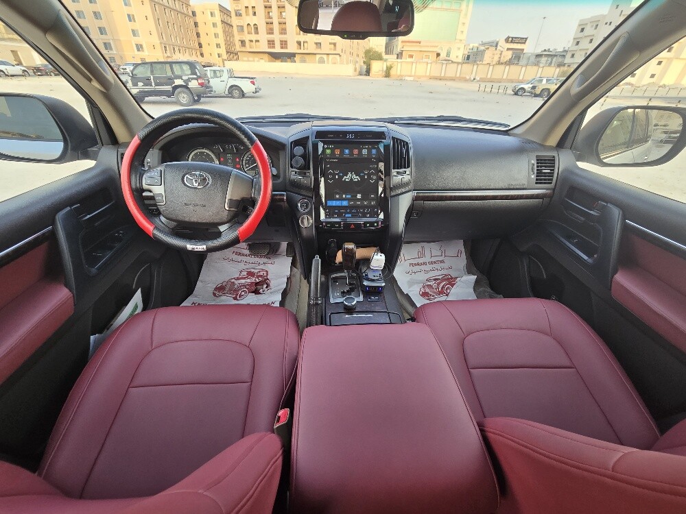 2011 Land Cruiser GXR V6 - 15