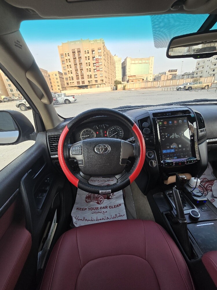 2011 Land Cruiser GXR V6 - 16