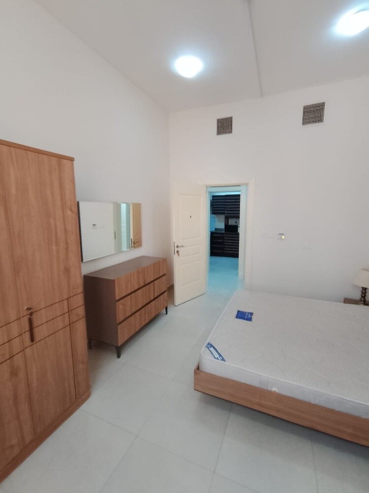 Fully Furnished 2BHK, Old Airport - 6