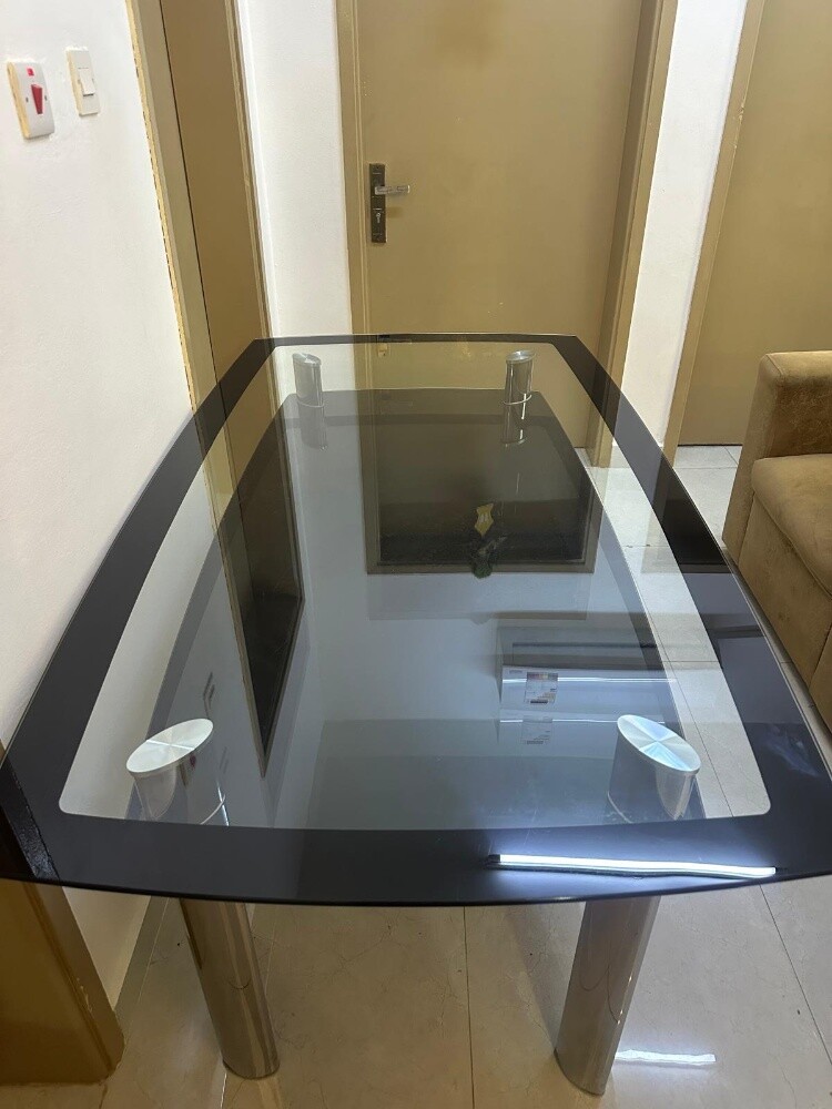 طاولة طعام - تتسع لـ 6 أشخاص - 2