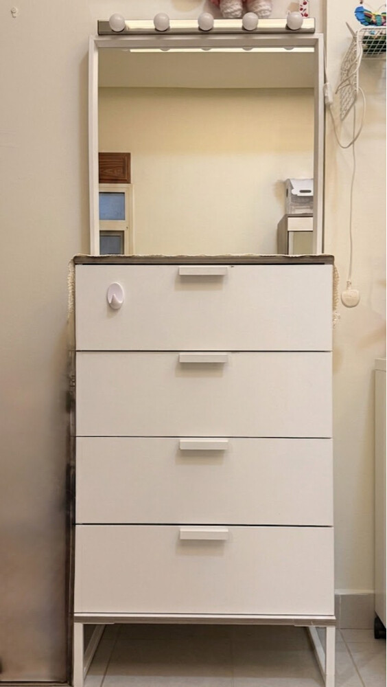 queen bed+ 2 drawers unit +mirror - 2