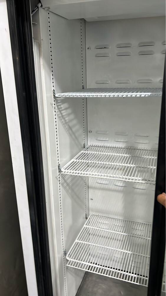 Double door chiller - 2