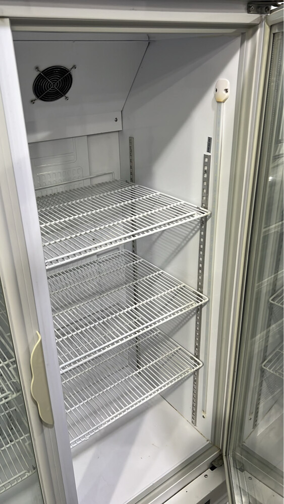 Double door chiller - 2