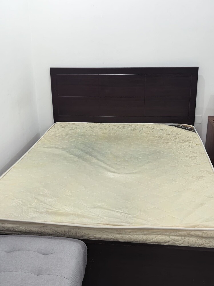 leaving sales bed and home furnitur - 3