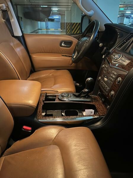 Nissan patrol 2019 LE titanium - 2