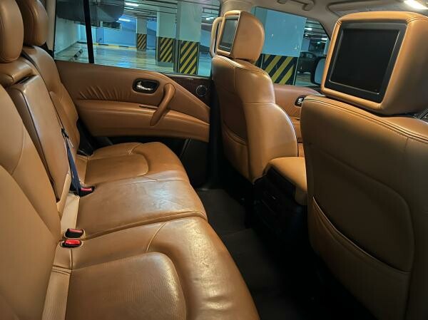 Nissan patrol 2019 LE titanium - 4