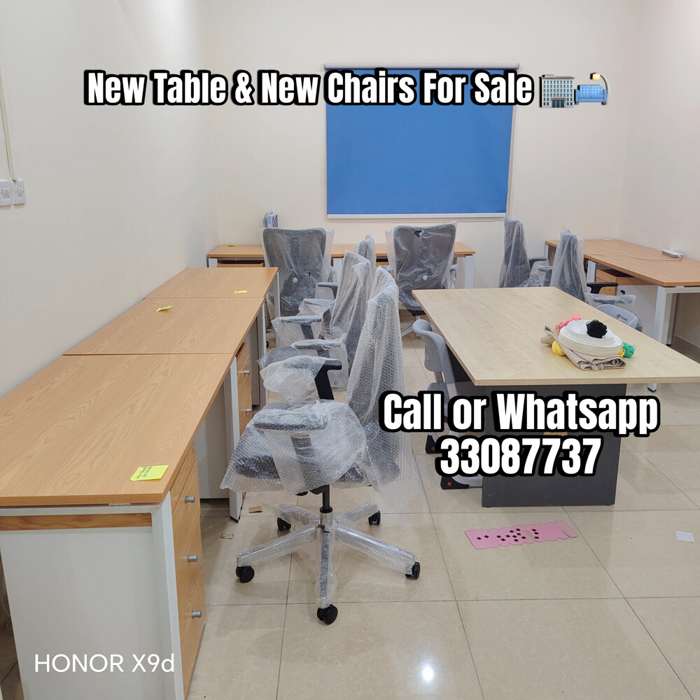 Office Desk Set/Chair/Workstation - 3