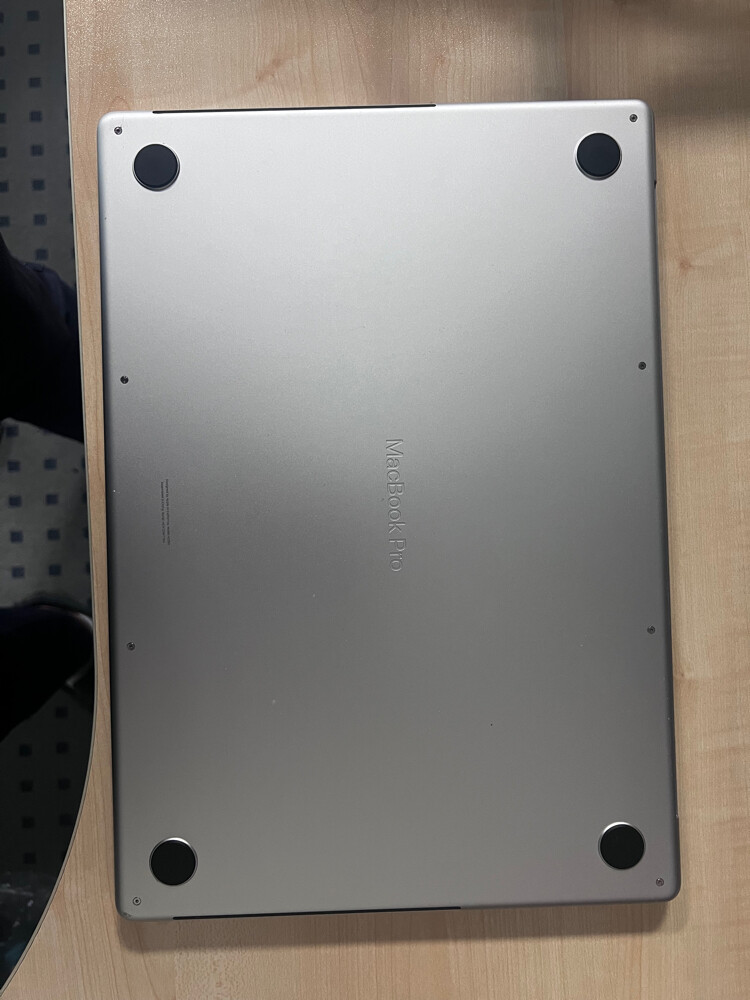 MacBook M3 Max 1TB 36R 100% - 7