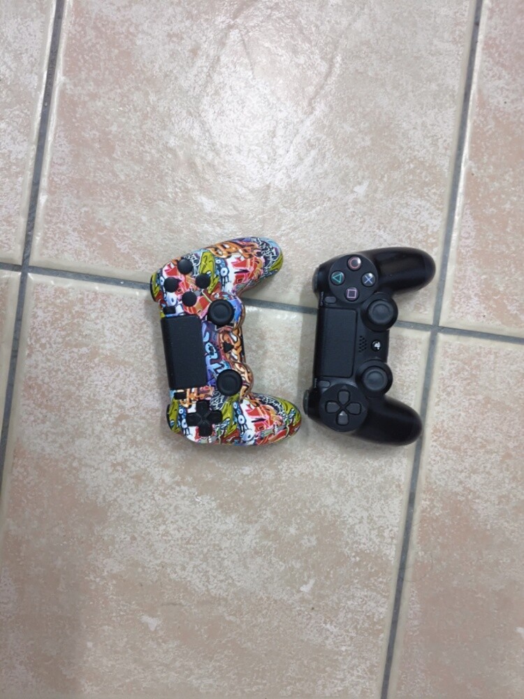 ps4 used for 2 months - 3