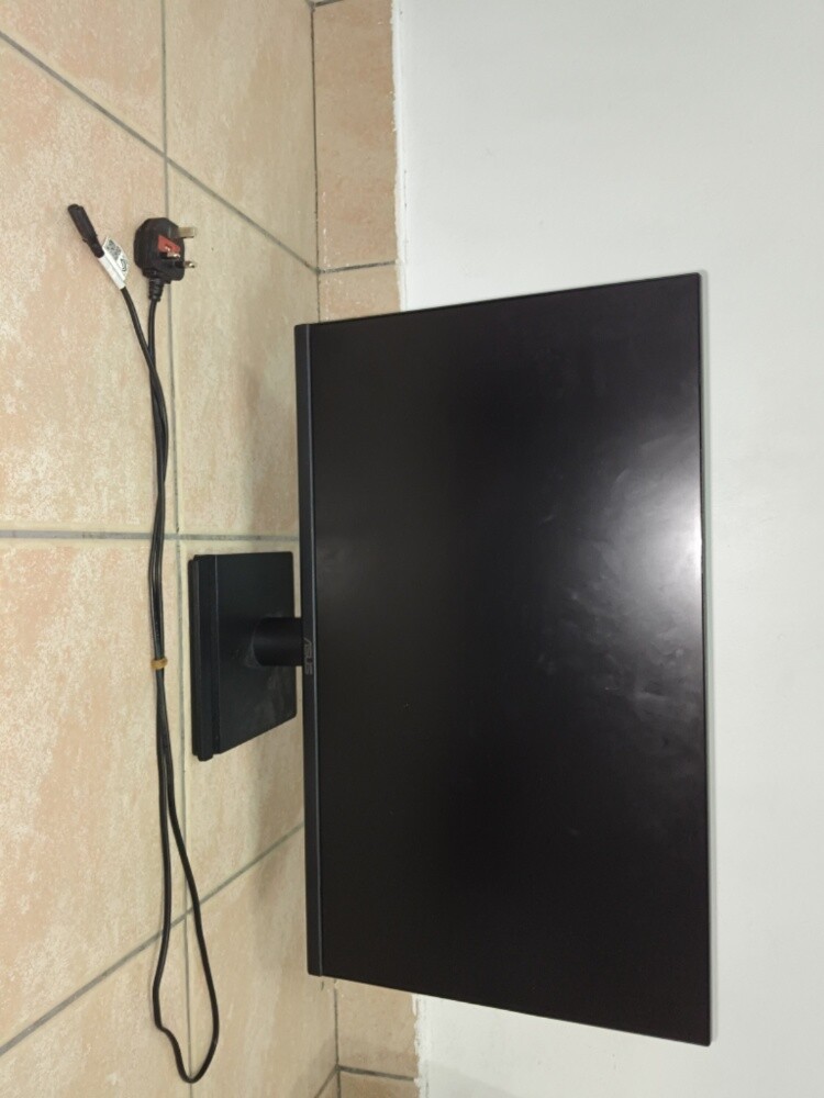 gaming screen barely used 27inch - 1