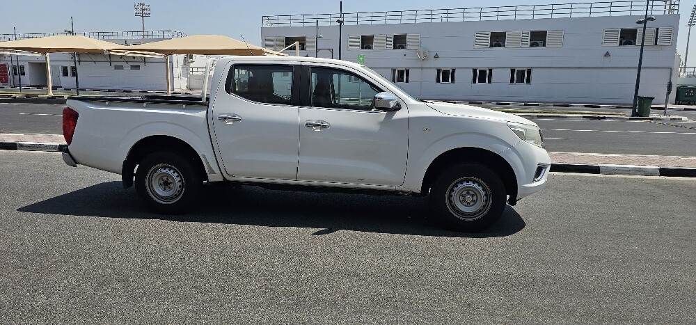 NISSAN NAWARA - 2