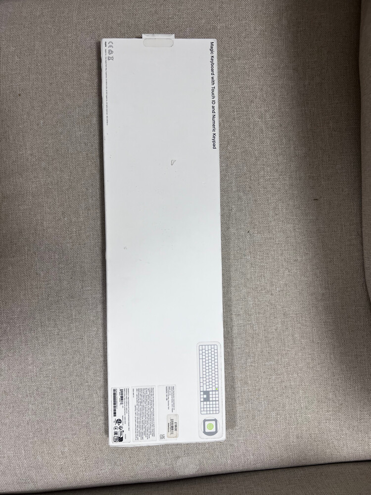 New Apple keyboard touch id numpad  - 7
