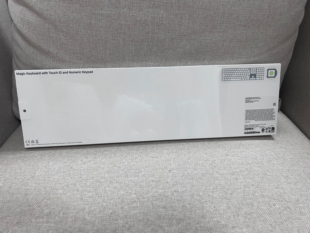 New Apple keyboard touch id numpad  - 2