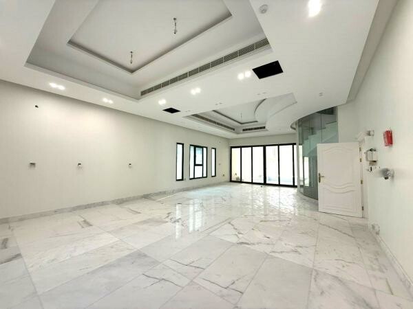 NEW 8BR VILLA+BASEMENT, LIFT & POOL - 3