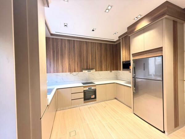 SEMI FURNISHED VILLA+POOL & LIFT - 12