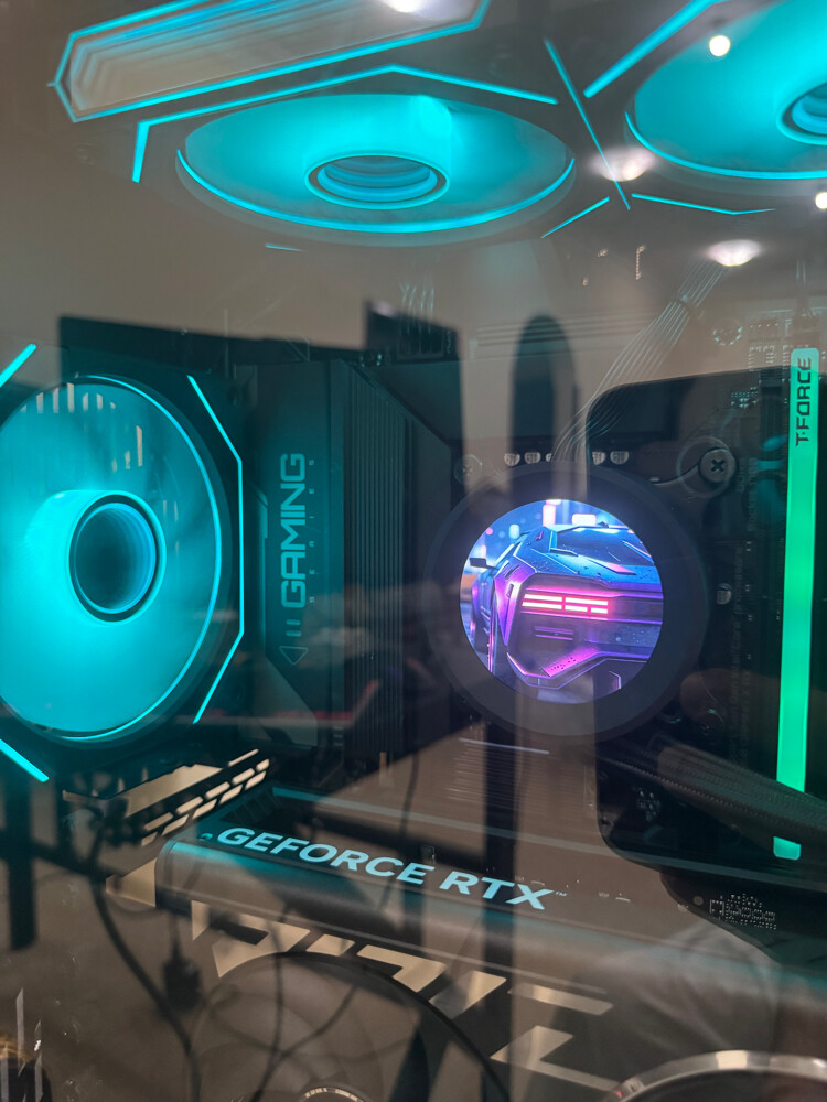 4070 TI 12GB ,i7-13700K,DDR5 32GB - 6