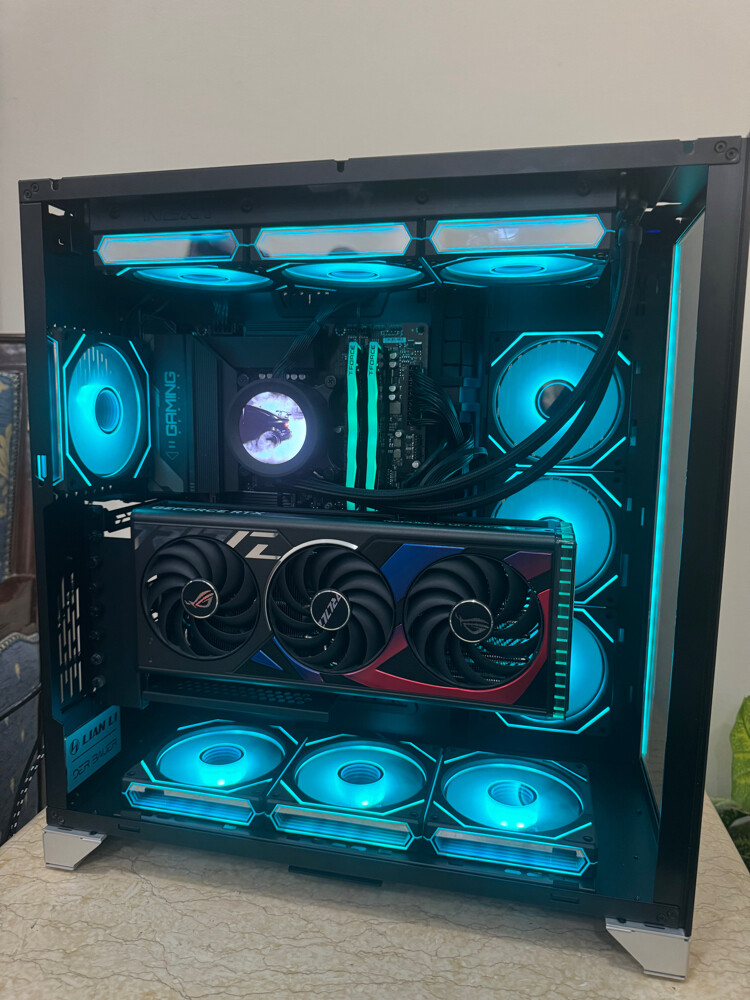 4070 TI 12GB ,i7-13700K,DDR5 32GB - 11