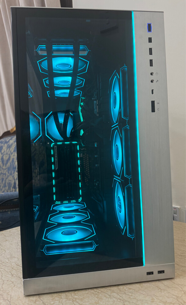 4070 TI 12GB ,i7-13700K,DDR5 32GB - 8