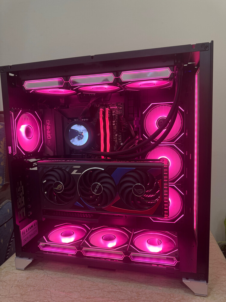 4070 TI 12GB ,i7-13700K,DDR5 32GB - 4