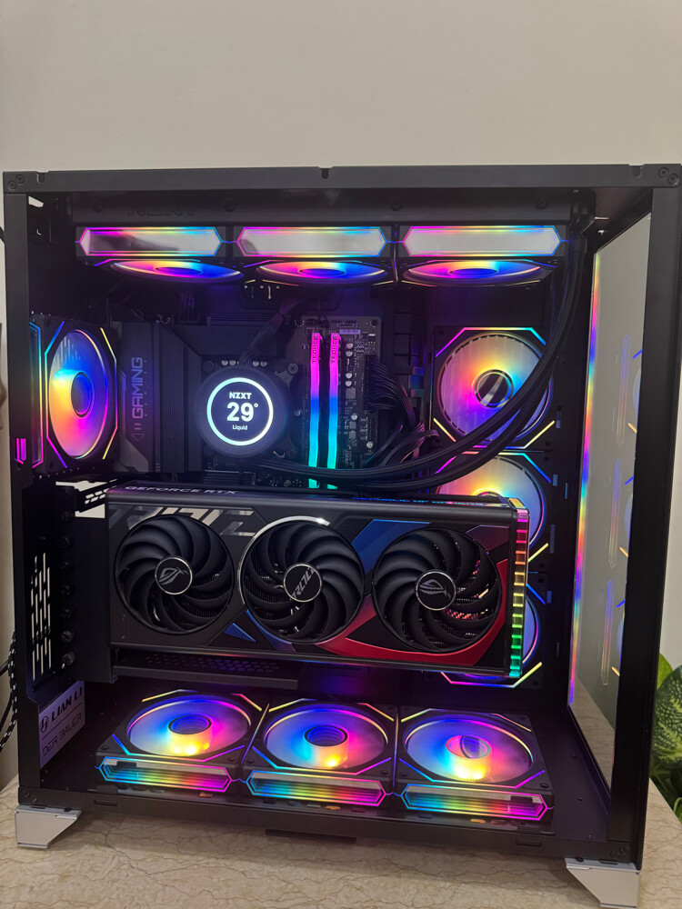 4070 TI 12GB ,i7-13700K,DDR5 32GB - 2