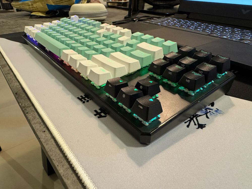 AMAZING new keyboard!!! - 3