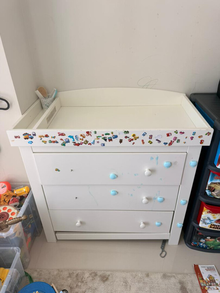 baby bed , cabinet and more - 13