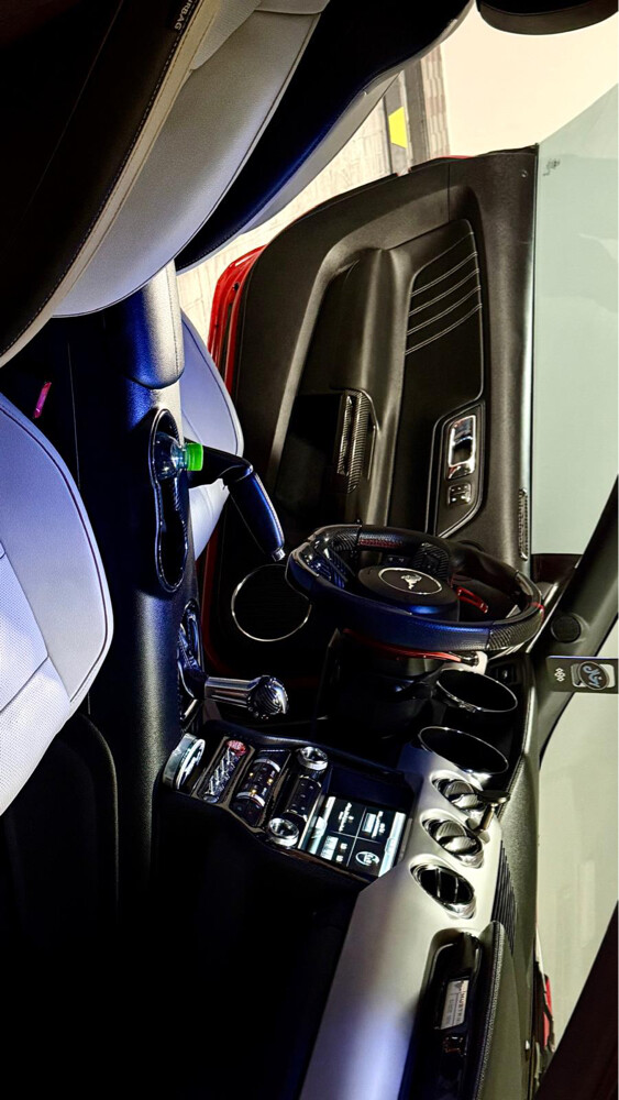 ford mustang - 8