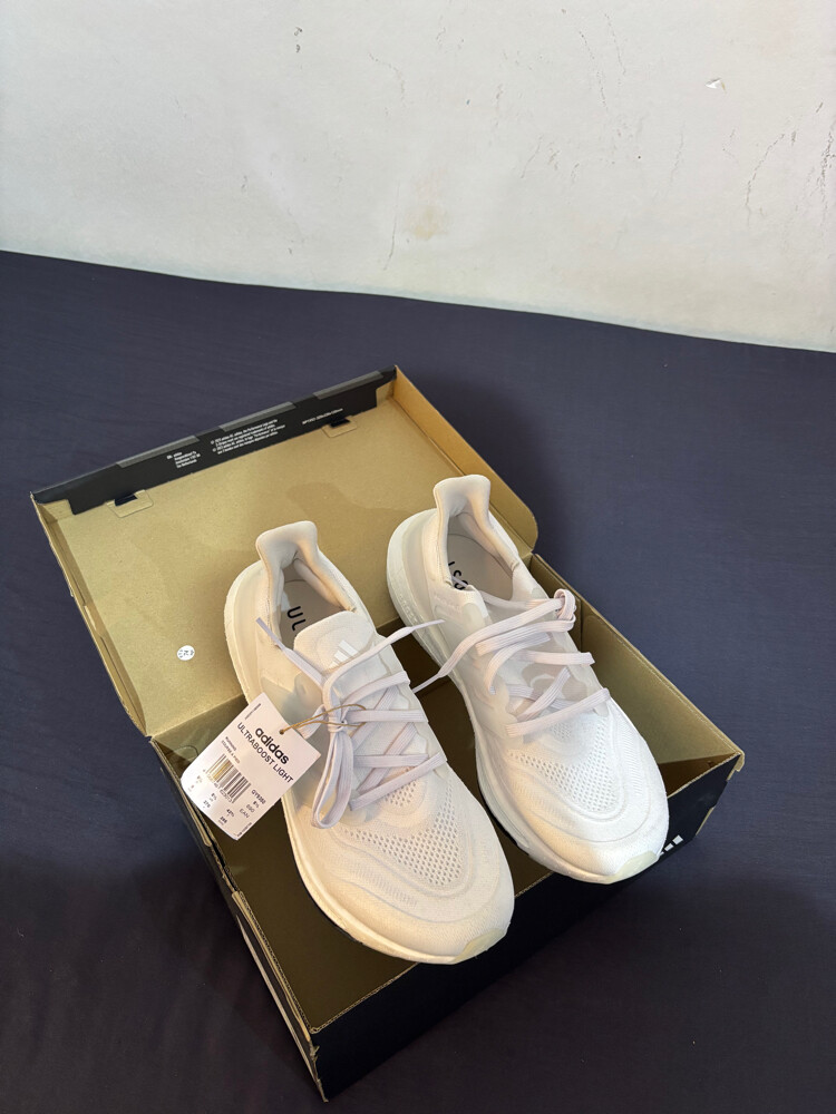 Adidas UltraBoost Light - 7