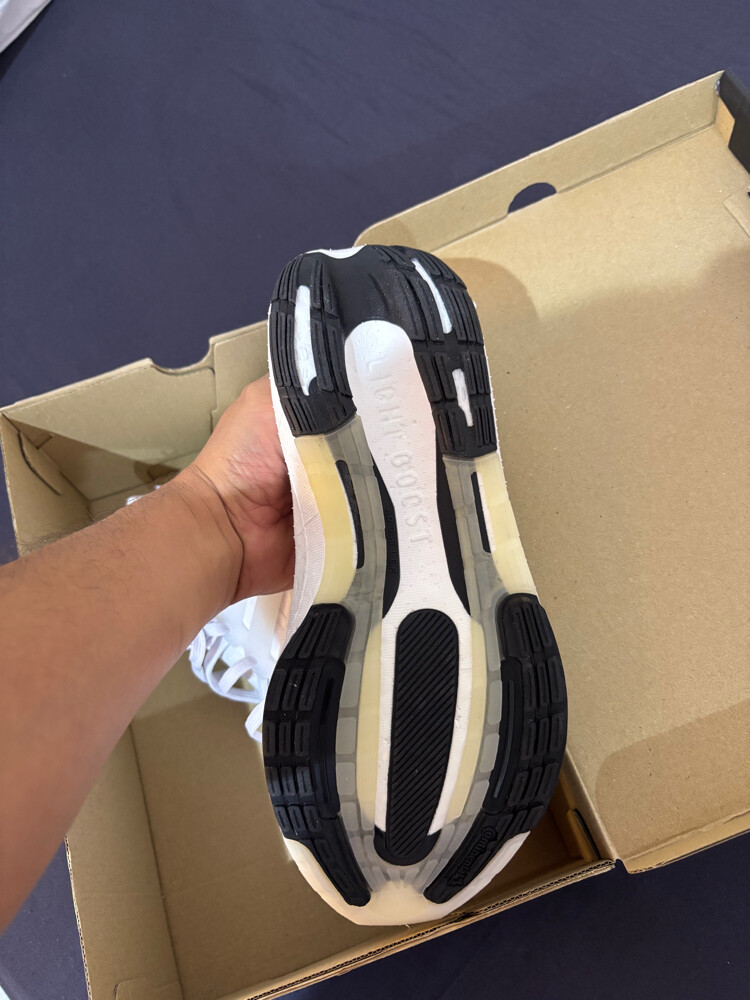 Adidas UltraBoost Light - 5