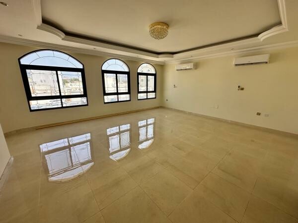 Luxury Villa in Khalifa City - 7