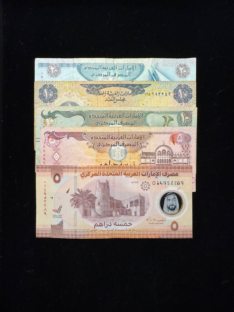 Banknotes , coins and stamps   - 4