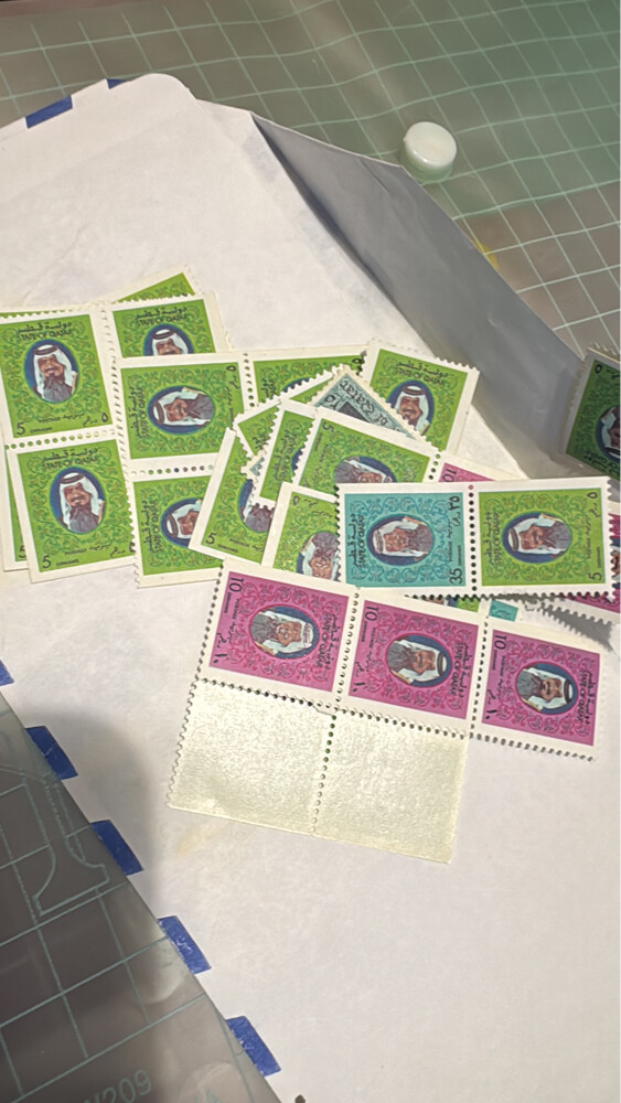Banknotes , coins and stamps   - 21