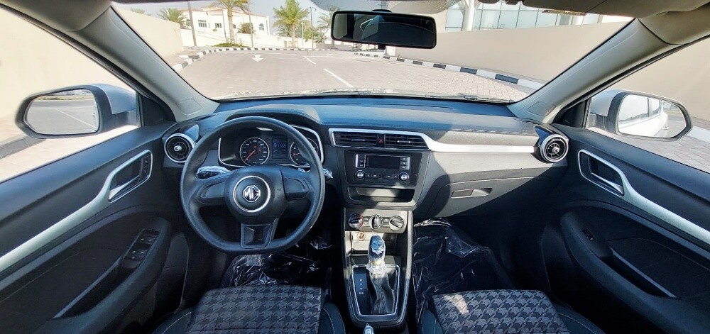 MG ZS - 10