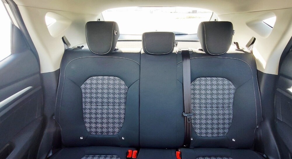 MG ZS - 13