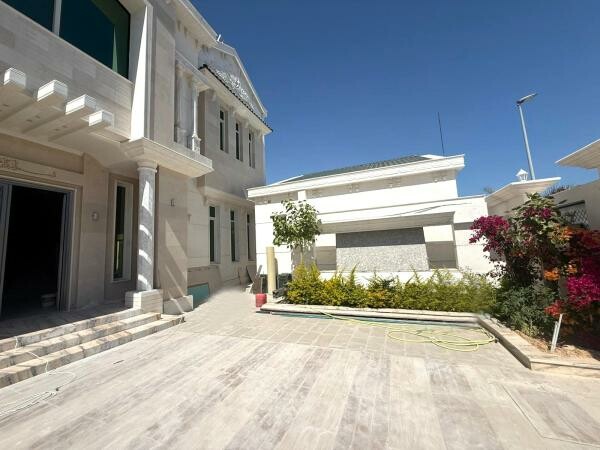 LUXURY 8BR VILLA+PRIVATE POOL&LIFT - 11