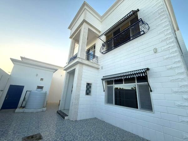 8BR VILLA+LIFT | PRIME LOCATION - 1