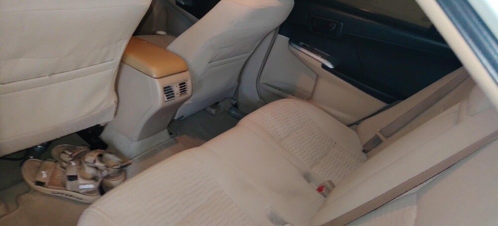 Toyota Camry 2016 Original Conditio - 9