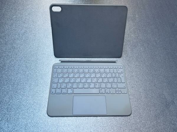Apple Magic Folio Keyboard iPad 11 - 3