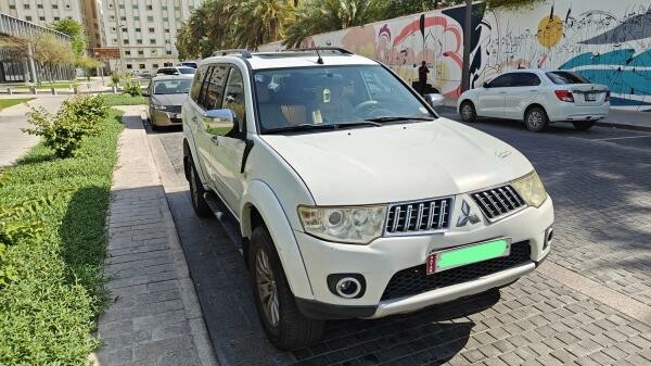 URGENT SALE MITSUBISHI PAJERO SPORT - 3