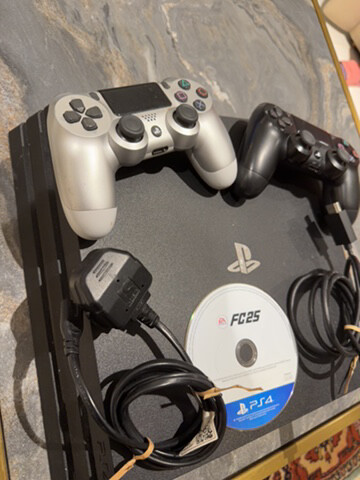 ps4 for sale with CD fc 25 and 26  - 2