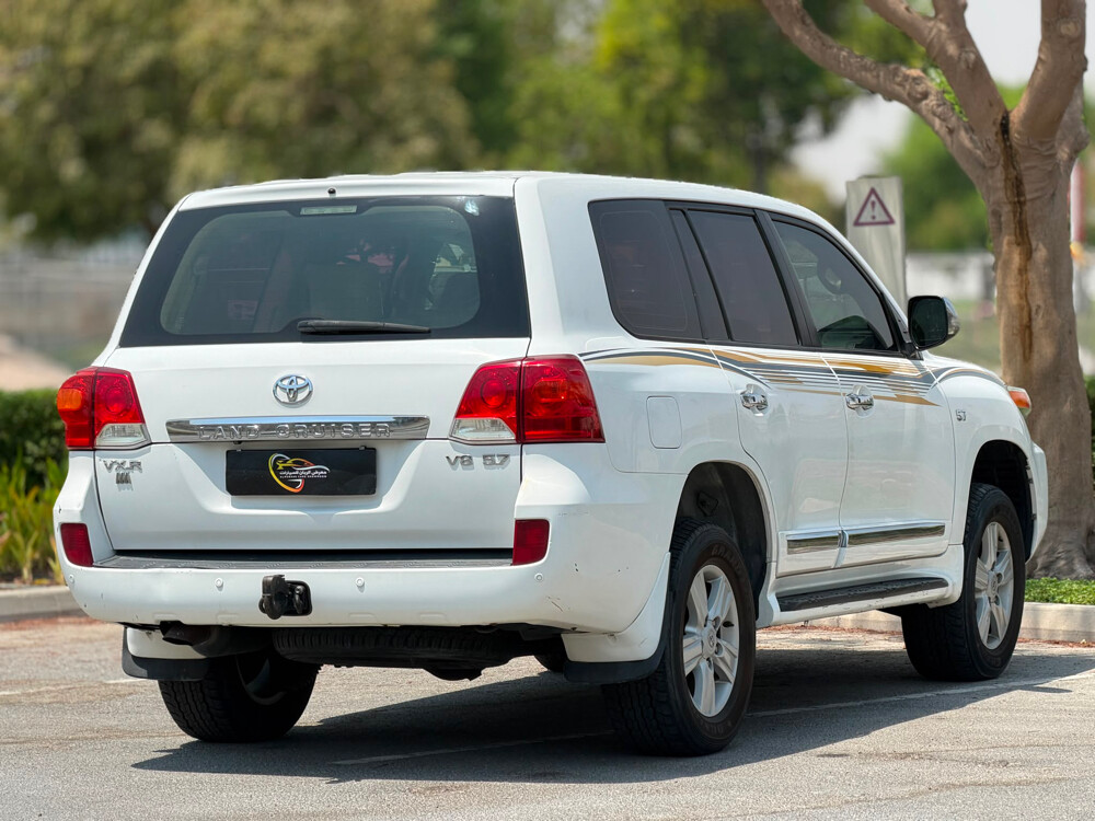 Toyota Land Cruiser VXR - 4