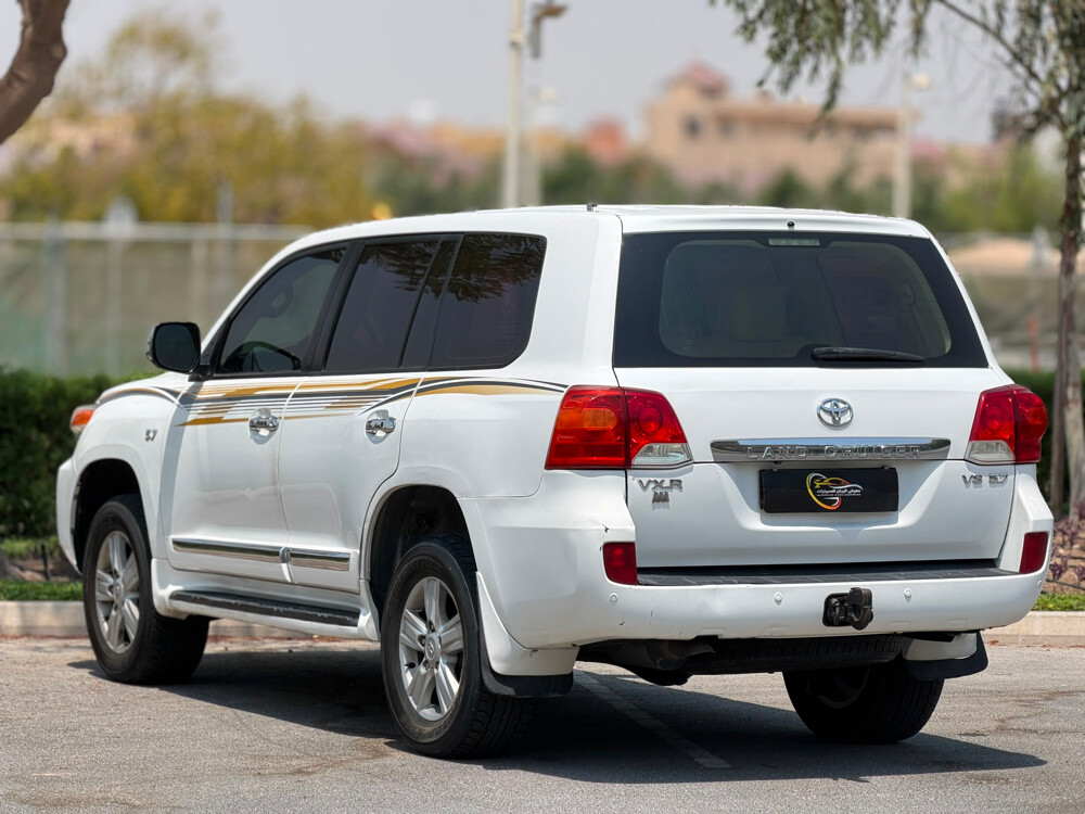 Toyota Land Cruiser VXR - 6