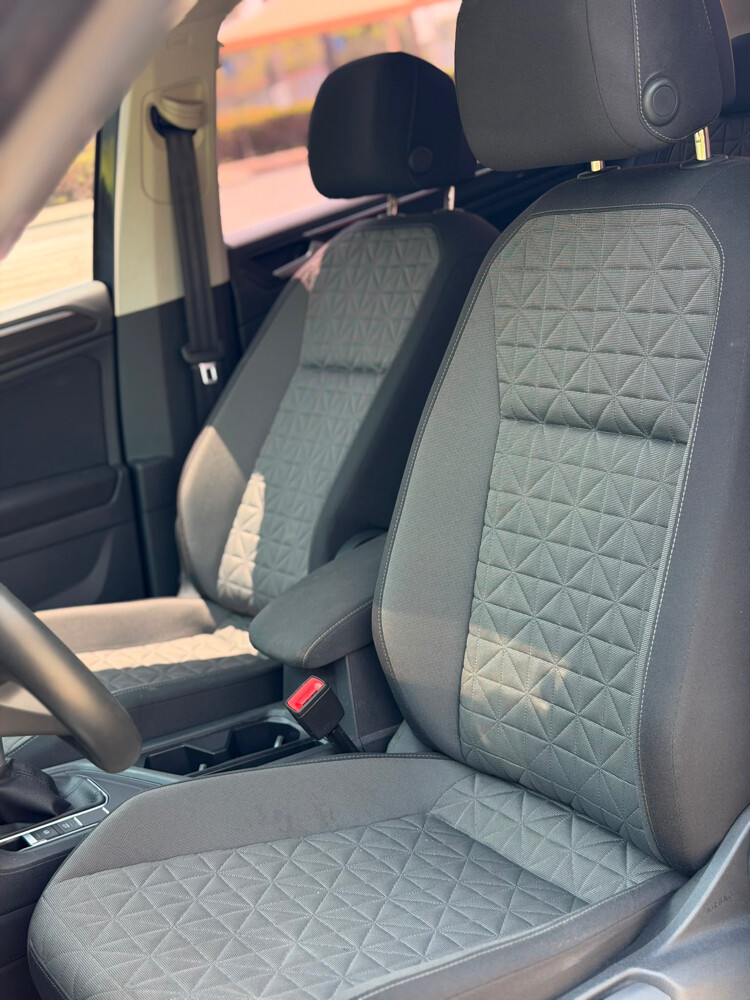 Volkswagen Tiguan - 10