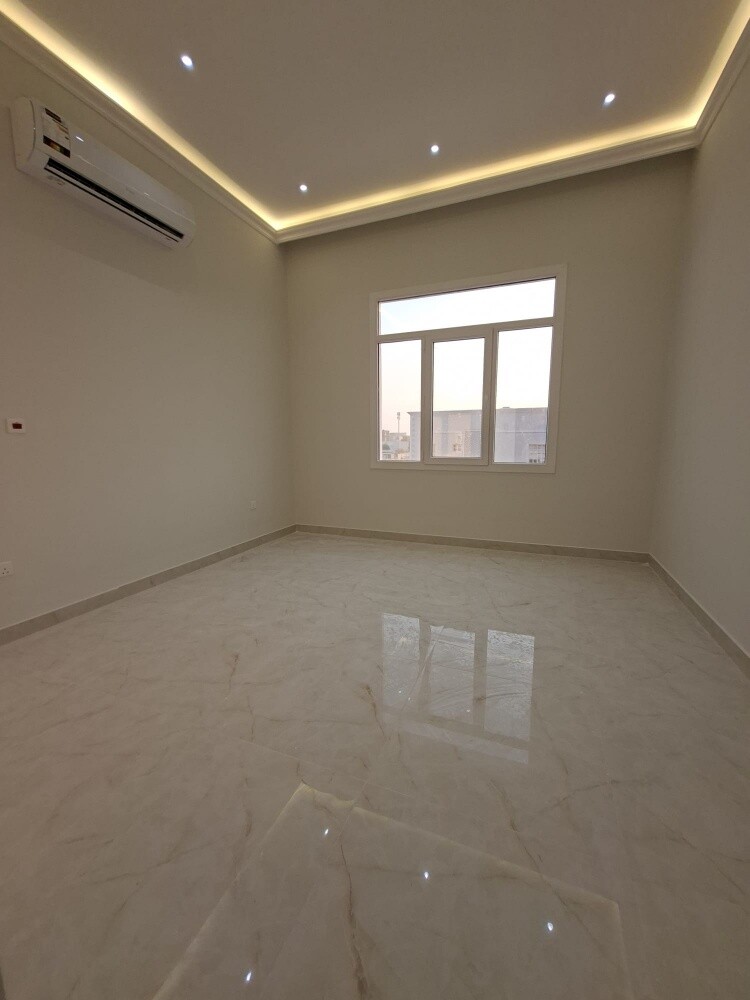 للايجار فيلا اول ساكن فالخور - 3