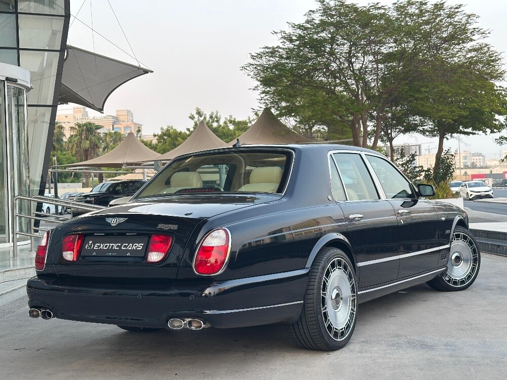 بينتلي ارناج 2007 - 21
