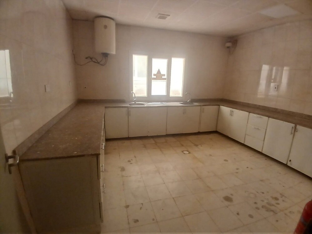 سكن عما ل للايجار الصناعية شارع ١٢ - 10