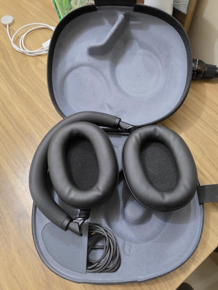 WH-1000XM6 headphones - Sony - 4