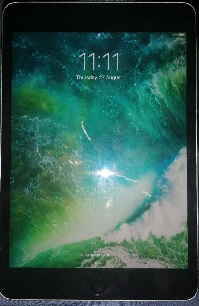 iPad Mini 4 - 1