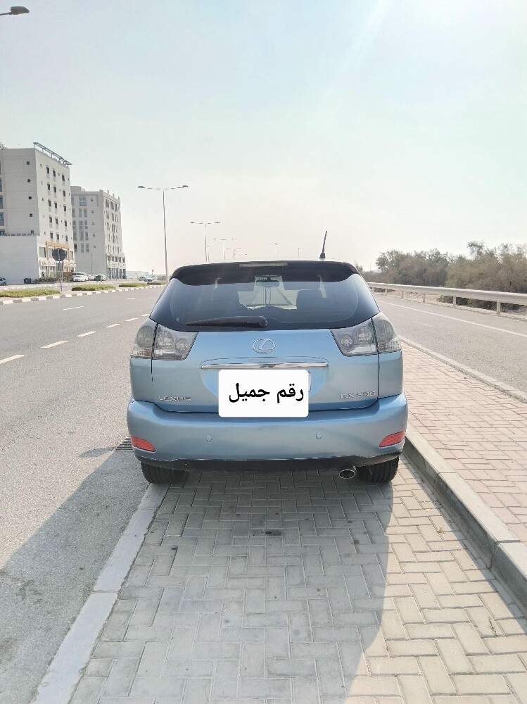 لكزس اراكس - 2
